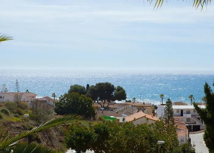 Lovely House A Few Steps To The Beach With Sea View